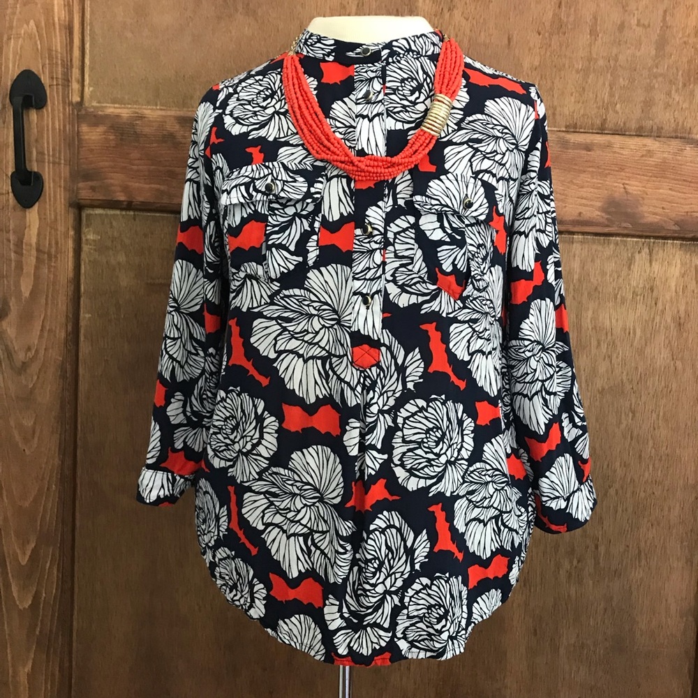 Floral print shirt